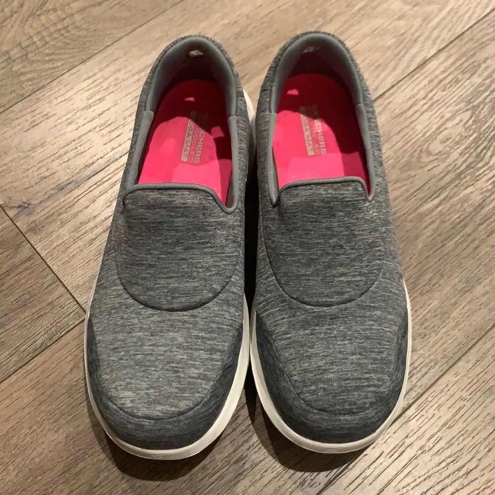 Skechers air cooled goga mat go walk Womens sneakers